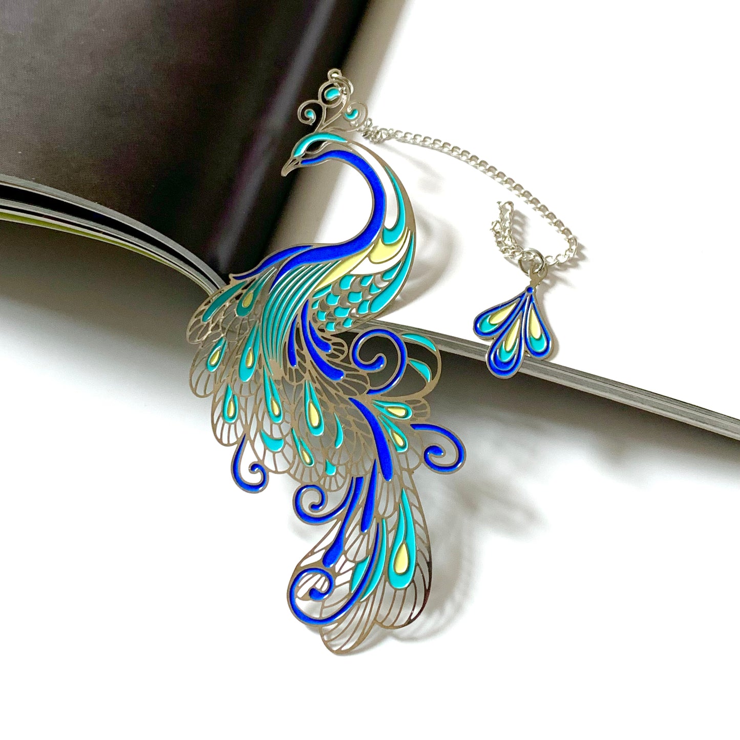 Zllada Colorful Peacock Stainless Steel Hollow Bookmark